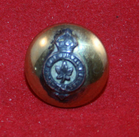 WW2 era, General Service Uniform Button. Officers Issue (medium size)