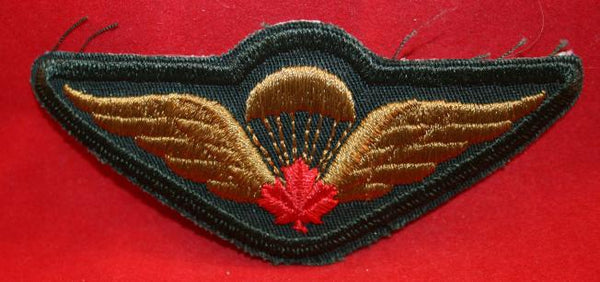 Canadian Army Parachute Badge (Red Leaf)