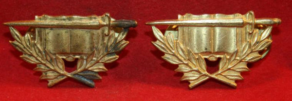 USAR Staff Specialist Collar Badge Pair