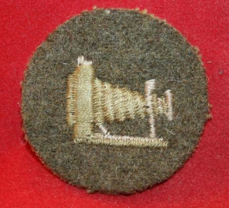 Canadian Army Trade Badge: Photographer, Group 1