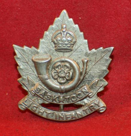WW2, Saskatoon Light Infantry, Cap badge BIRKS maker.
